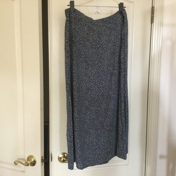 Gap polka dot black maxi slip button front skirt. NWT size 14 - Picture 2 of 6